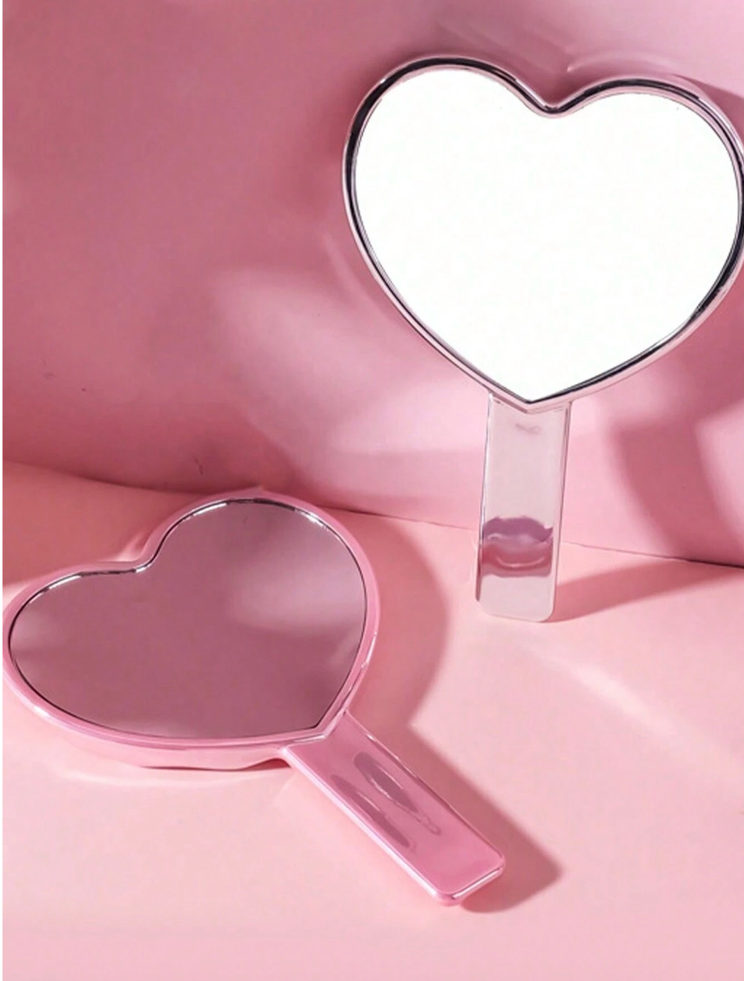 Heart-Shaped Wavy pink Mirror